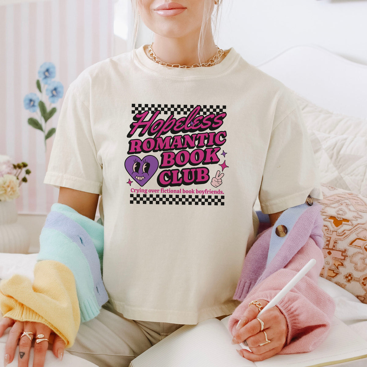 Hopeless Romantic Book Club Heavyweight Comfort Colors Boxy Cropped Shirt
